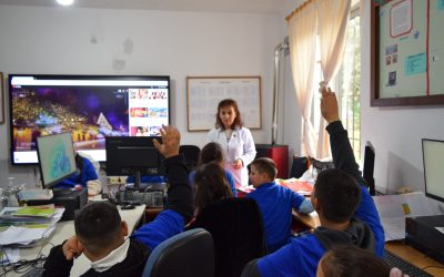 Students at “Myslym Shima” School Explore the Impact of Social Networks